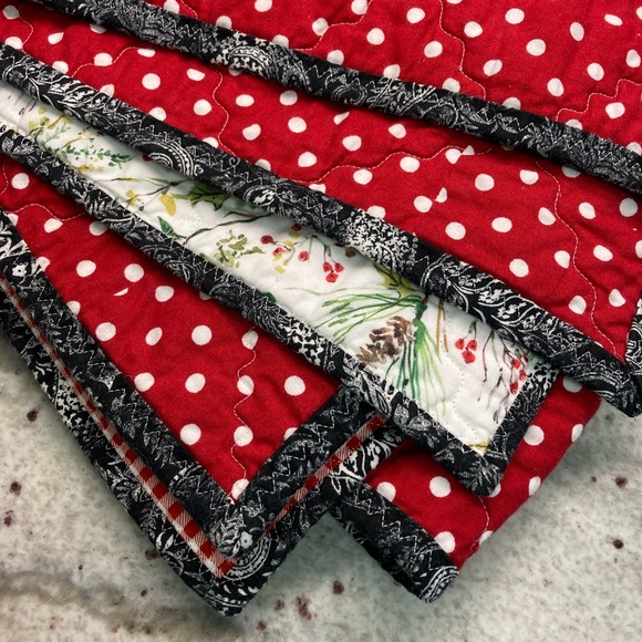 Quilt - Picture 10 of 10